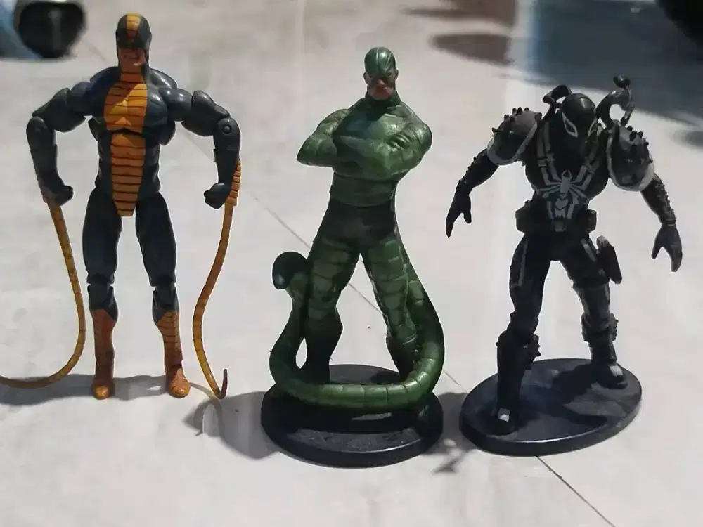 Aneka action Figure.