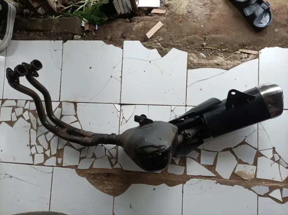 Knalpot mt25 standar