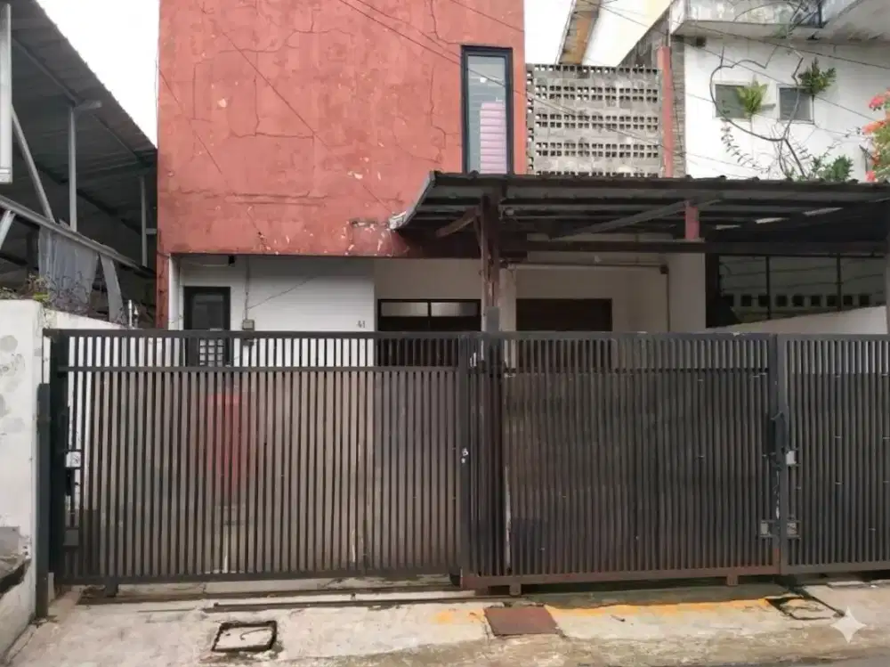 Rumah strategis murah hitung tanah dekat Kiara Artha park Kiaracondong