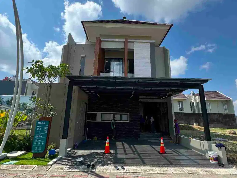 Rumah Mewah 3 Lantai Furnish Dekat UGM