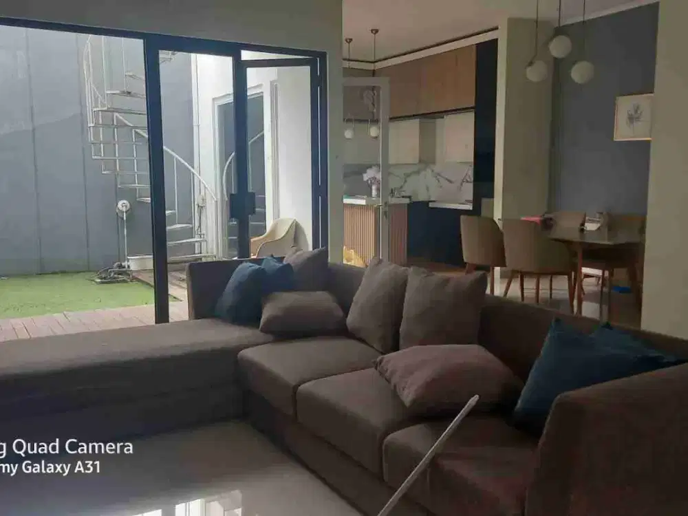Disewakan Rumah Furnished Setra Indah