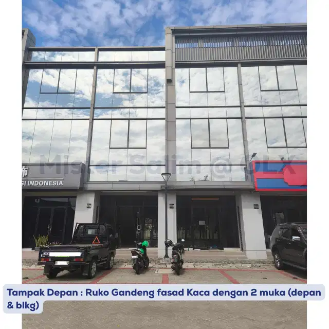 Disewakan Rukan Osaka PIK2, Gandeng , Fasad Kaca 2 muka, jarang ada !