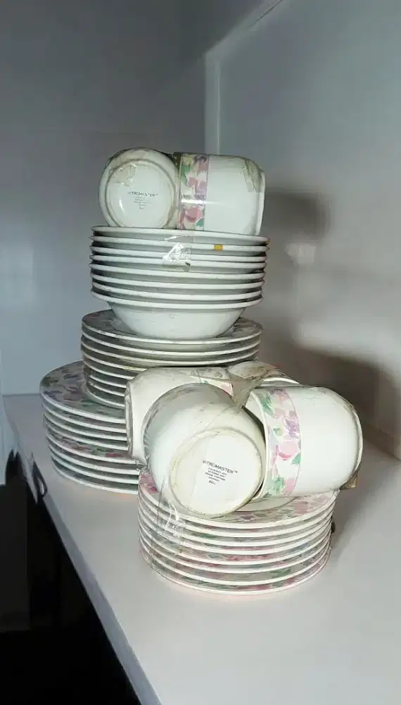 Dinner Set Keramik Vitromaster
