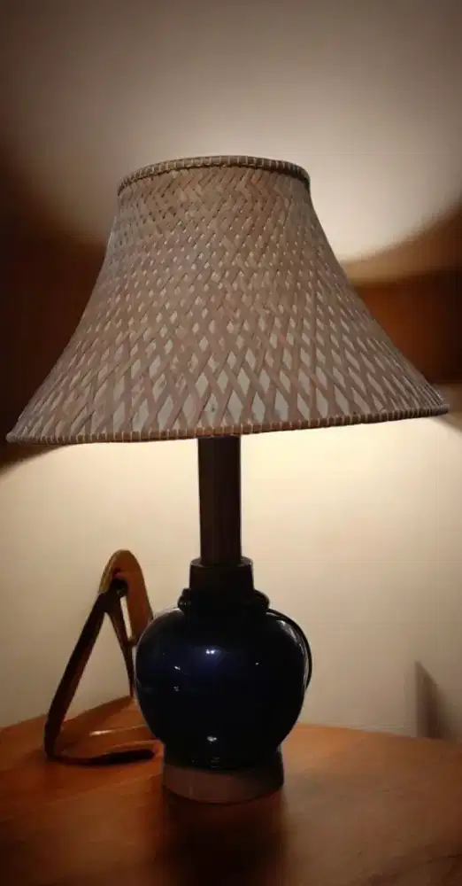 Lampu Meja Model Jepang