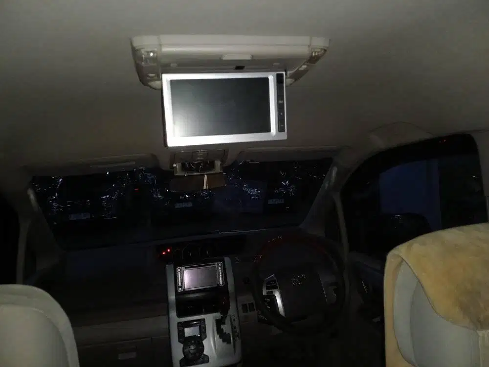 Toyota Nav1 V Limited matik 2015