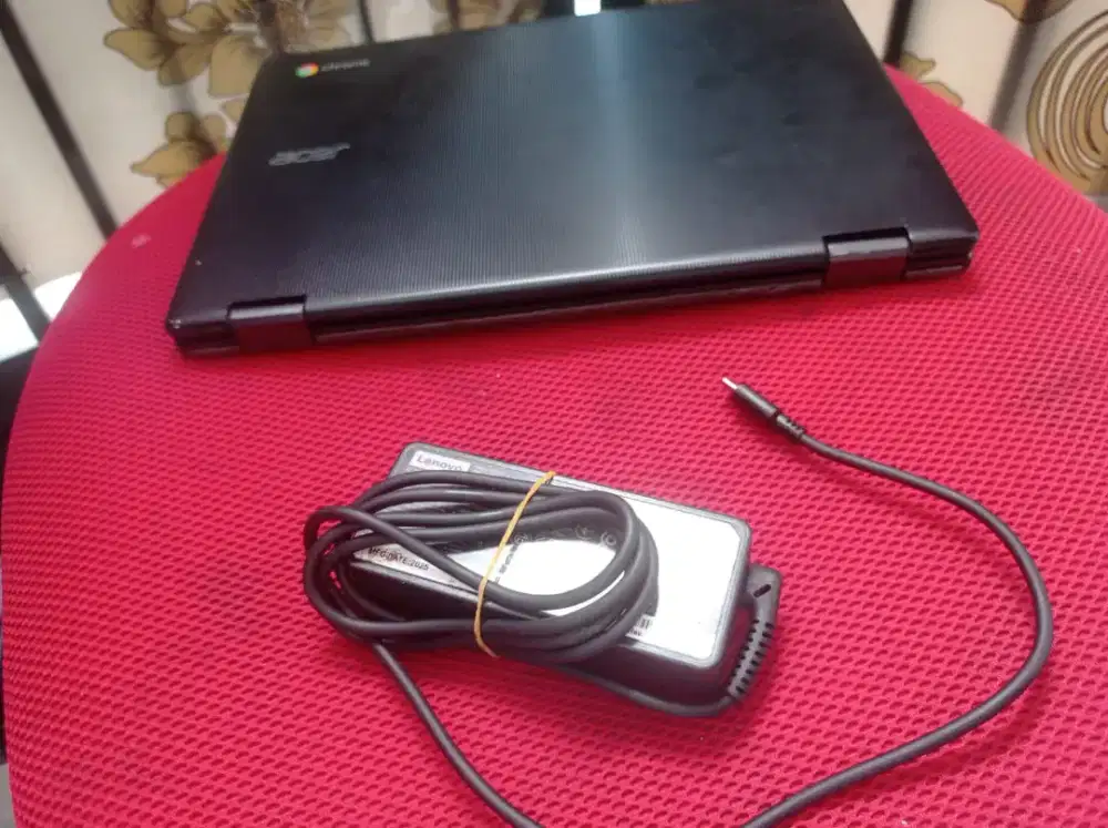 Jual Acer R725T (LAYAR PECAH)