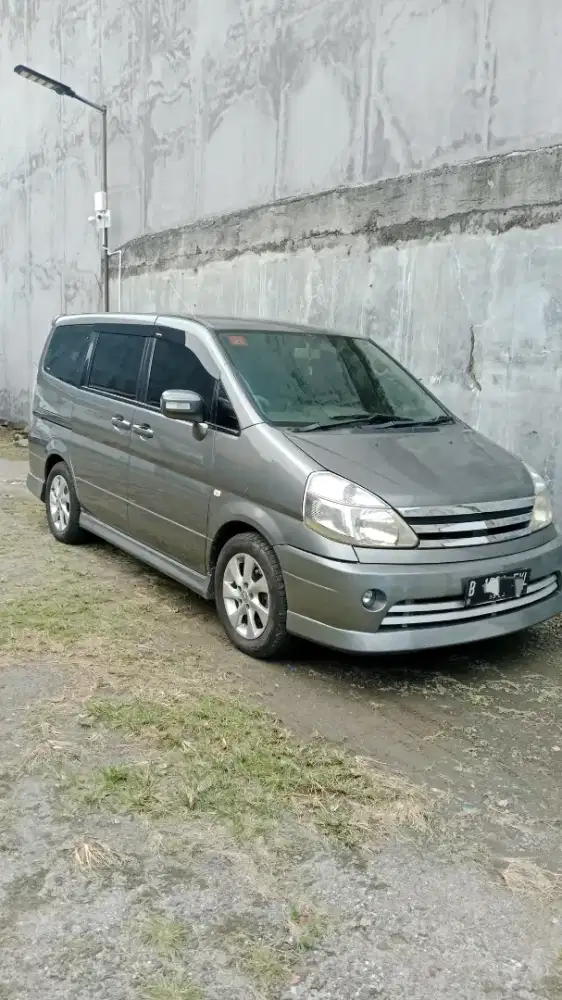 Dijual Segera Nissan Serena HWS Autech 2011