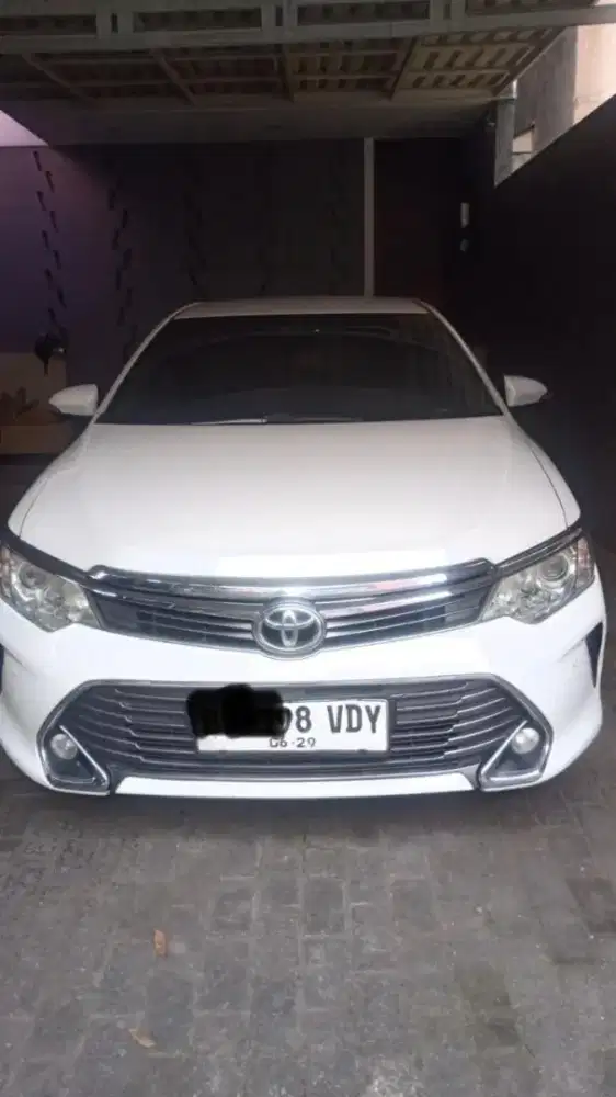 Camry 2.5V tahun 2015