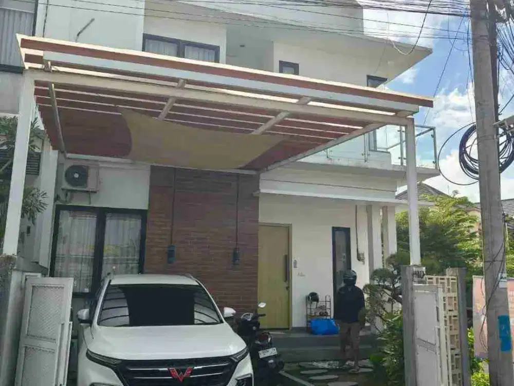 Rumah Modern 2 Lantai View Sawah di Ubung Kaja