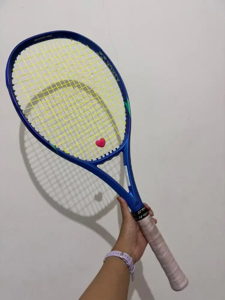 Preloved Yonex Ezone 100L 285gr Japan Grip 1