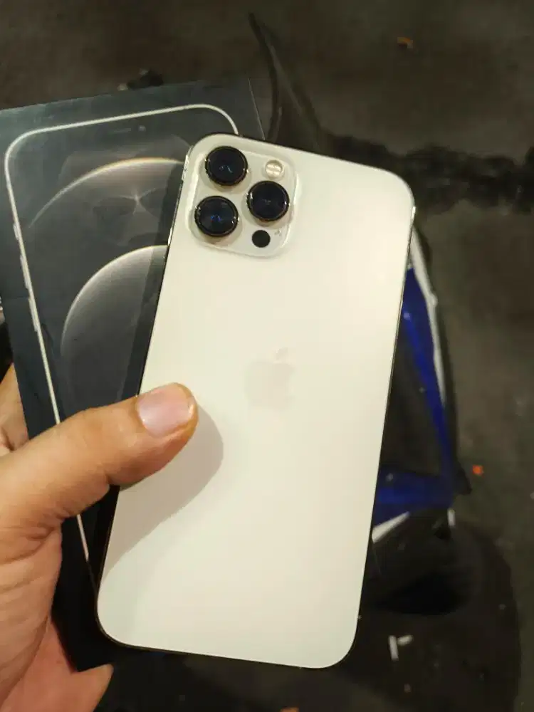 Jual iPhone 12pro max 256 iBox full