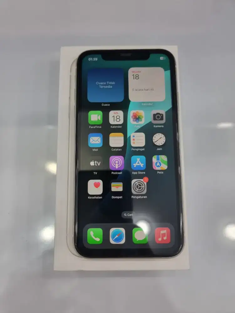 Iphone 11 64Gb Starlight Ex Garansi resmi Ibox -MasterCom
