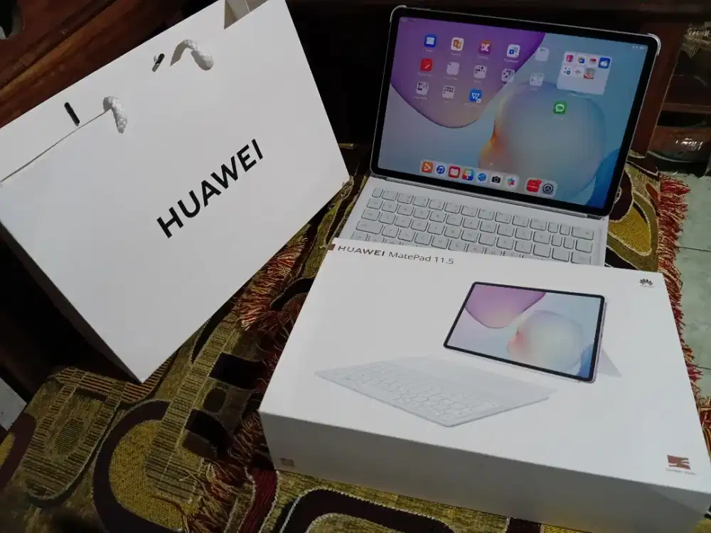 Huawei Matepad 11.5 2025 8/256gb papermatte display 1 bulan pakai