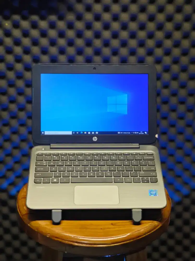HP Stream 11 Pro G2 Celeron N3050 RAM 4GB SSD 64GB Laptop Ringan Murah