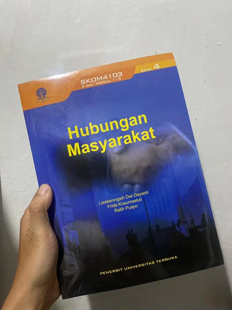 BUKU BUKU UNIVERSITAS TERBUKA BUKU HUKUM  DAN ILKOM DI GESER AJA KA
