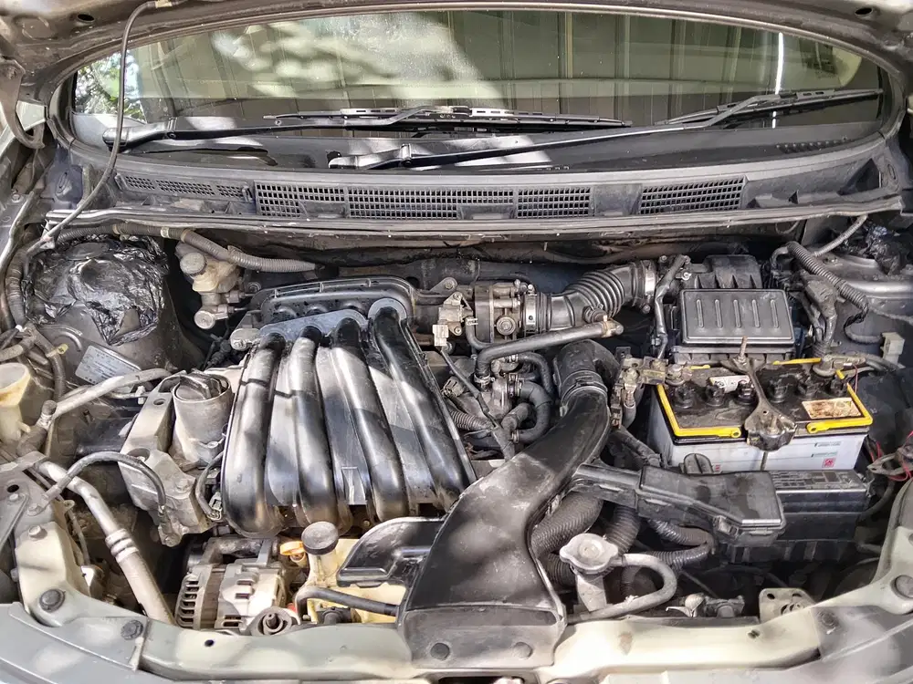 Nissan Livina 2010 Bensin