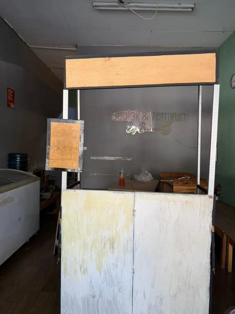 meja lipat jualan makanan dan minuman