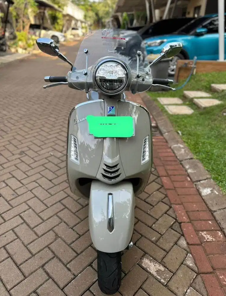 VESPA MATIC GTS CLASSIC SANGAT ISTIMEWA