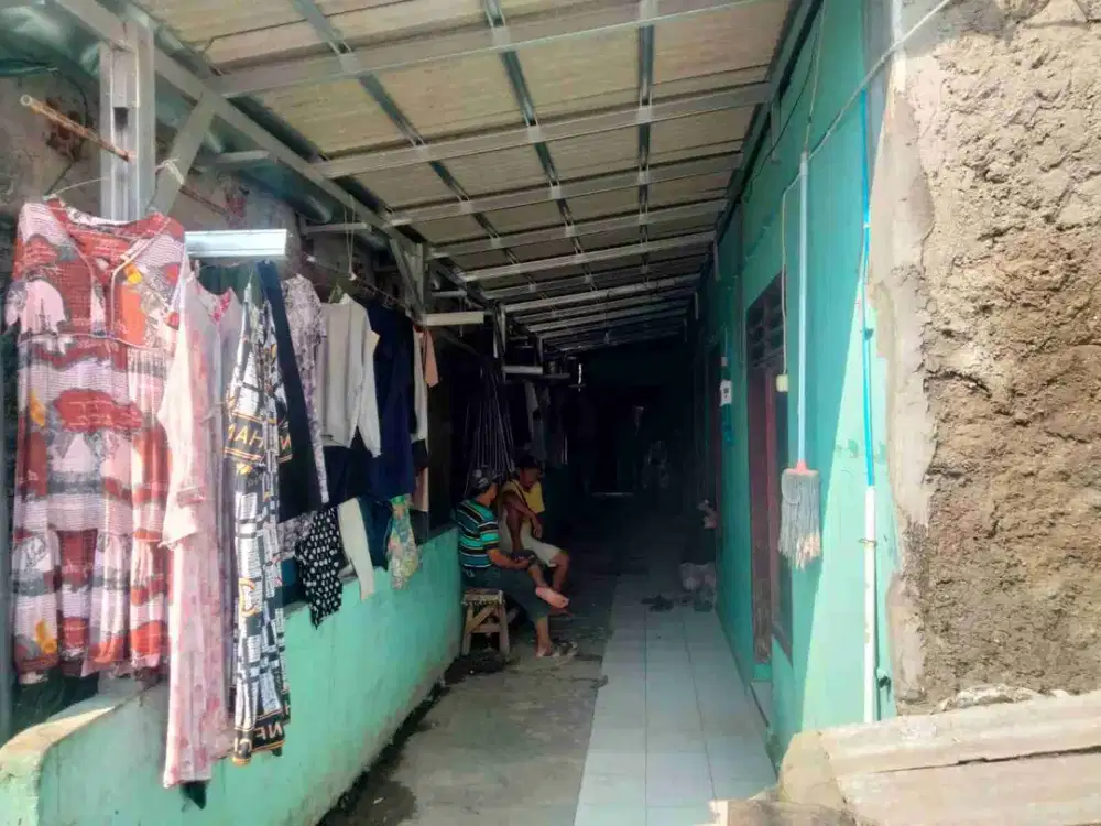 jual kontrakan 6 pintu strategis deket pasar dan stasiun