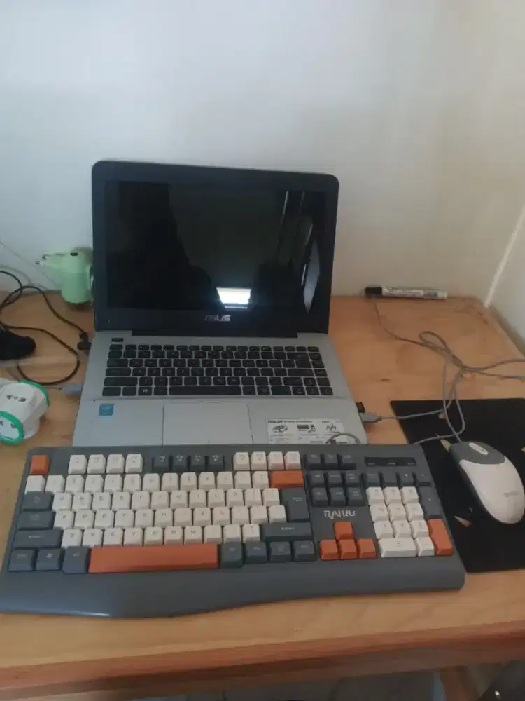 Di jual laptop asus 1juta