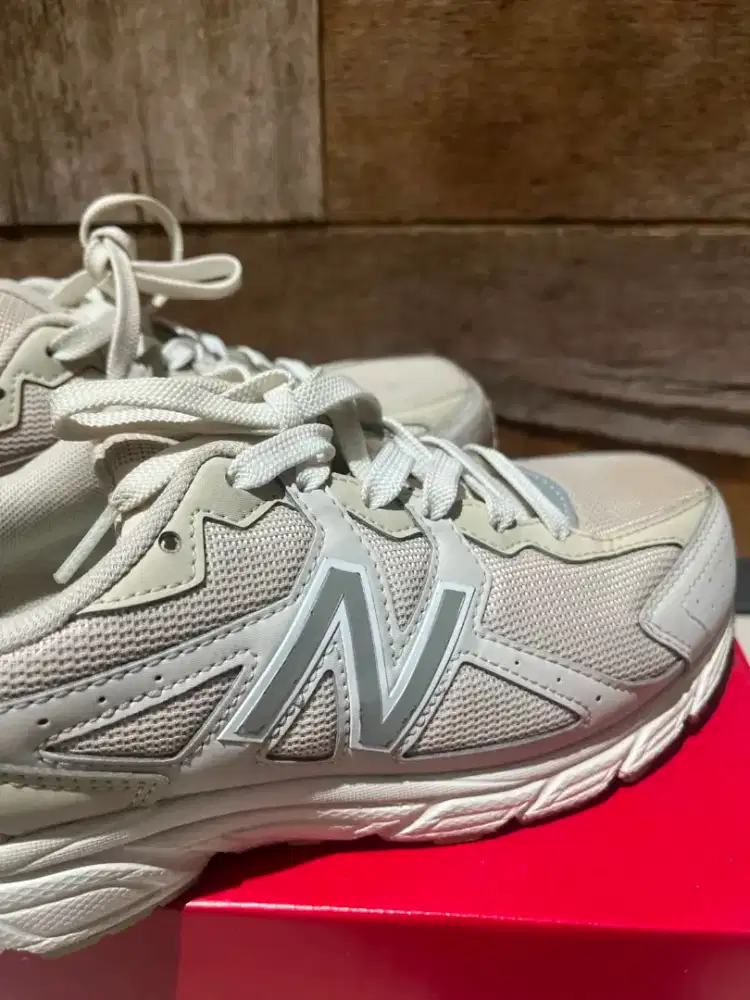 Sepatu New Balance