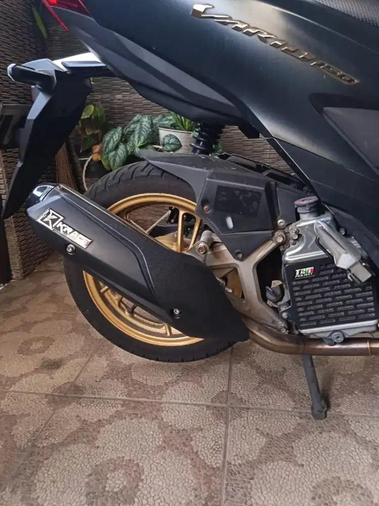 Knalpot krace vario 125/150 new
