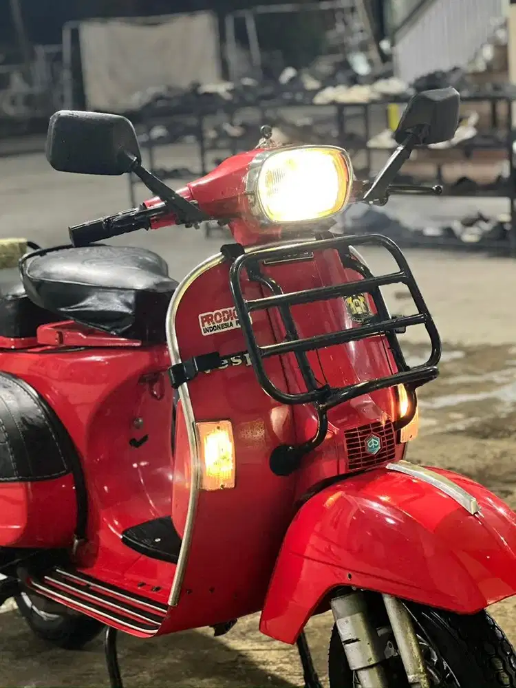 Vespa px 1983 ( Ss lengkap )