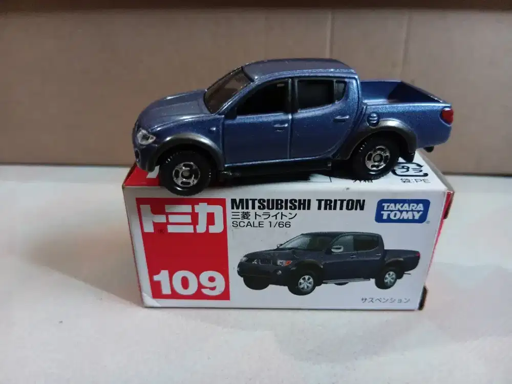 Takara Tomy Mitsubishi Triton