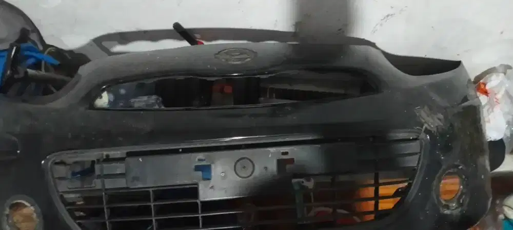 Bumper Nissan march 2013