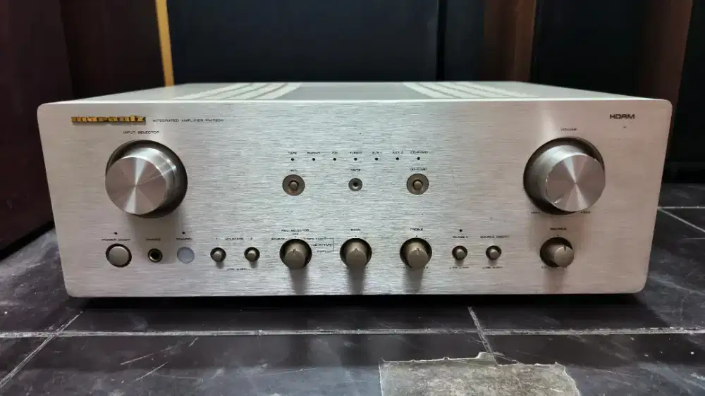 Marantz PM-7200 integrated amplifier