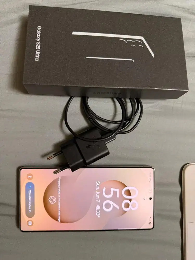 Samsung galaxy s25 ultra 1TB