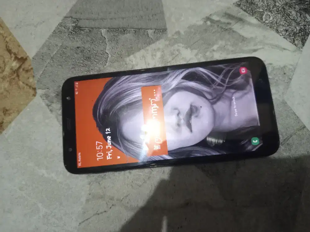Samsung Galaxy J4+
3/32