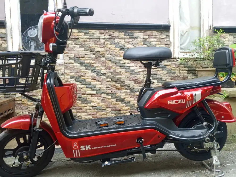 Sepeda listrik merk Gicin 8
