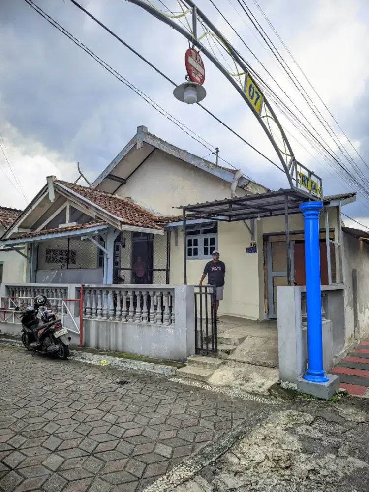 Bendogerit Rumah hook + ada bangunan Toko