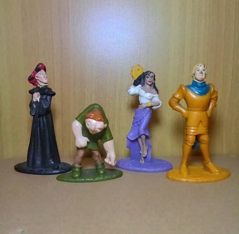 Figure Disney Vintage Si Bungkuk Hunchback Of Notre Dame 1996 Full Set
