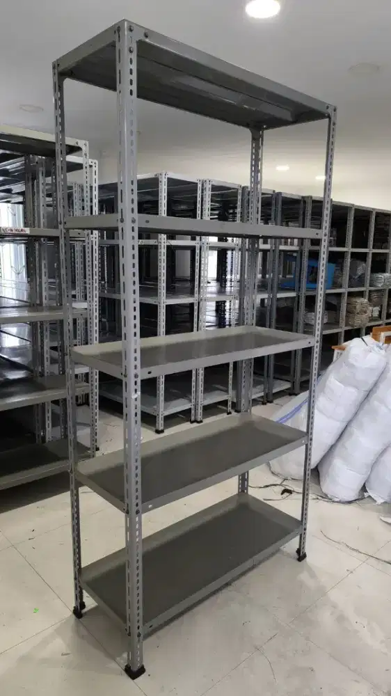 Jual rak besi ukuran 40*100*200 ada 50 set