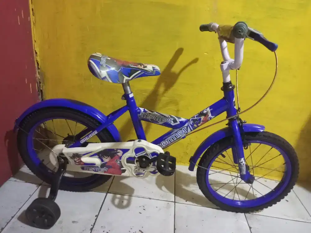 SEPEDA ANAK UKURAN 16 PLUS RODA BANTU KOKOH SIAP PAKAI
