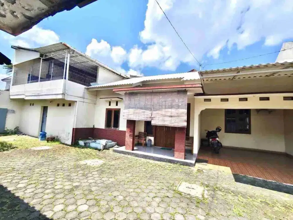 Rumah Luas di Tengah Kota Solo