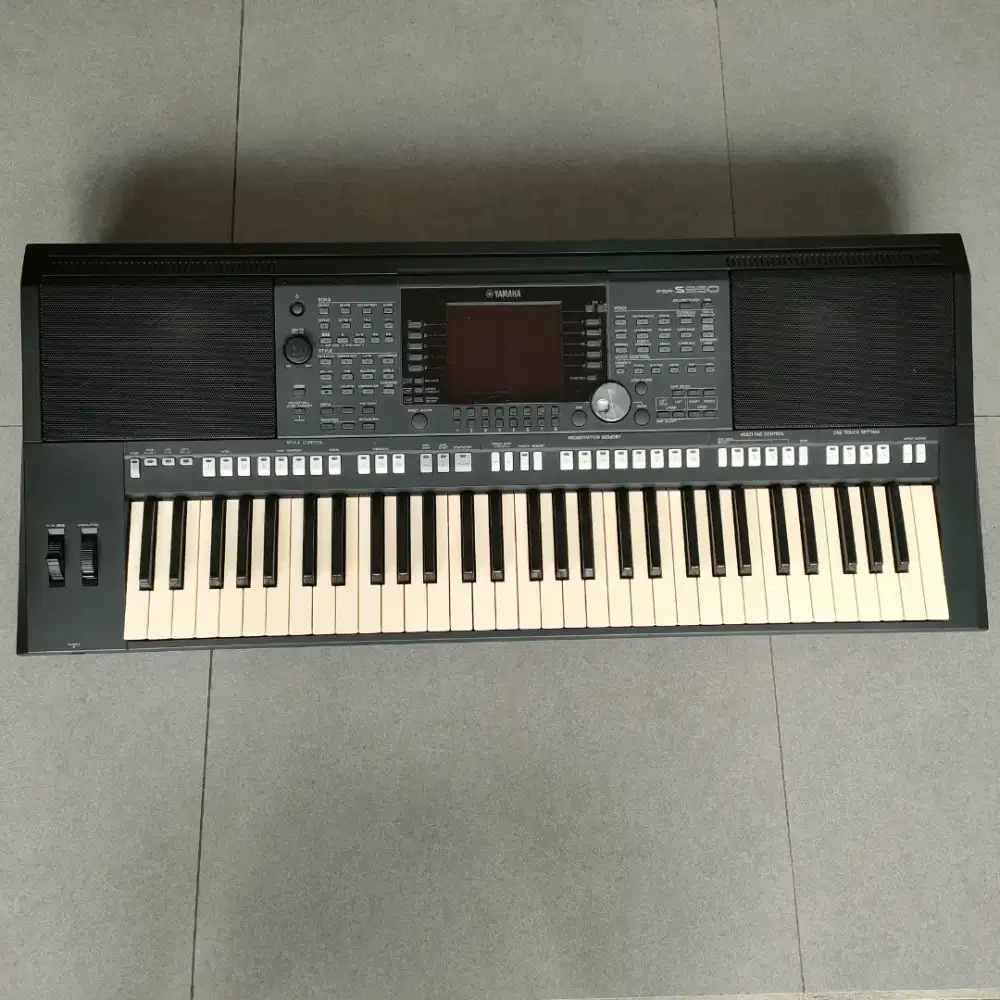 Keyboard Yamaha PSR S950