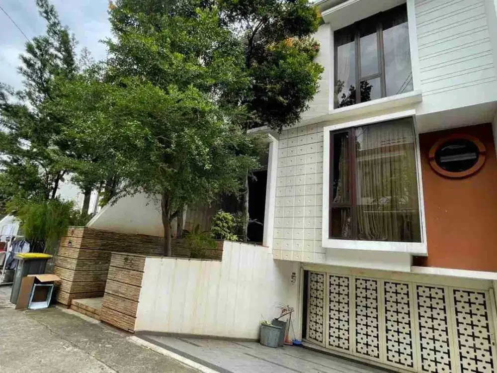 DIJUAL RUMAH CLUSTER, MURAH, DEKAT MRT, LEBAK BULUS - JAKSEL