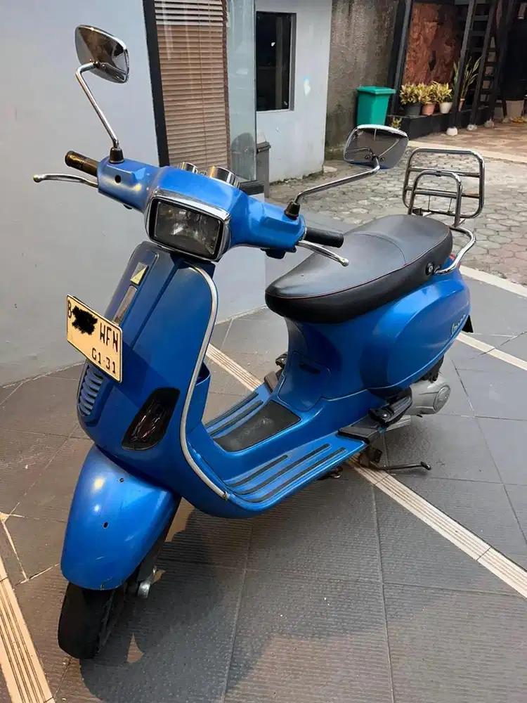 Dijual vespa matic S 125cc 3v 2015