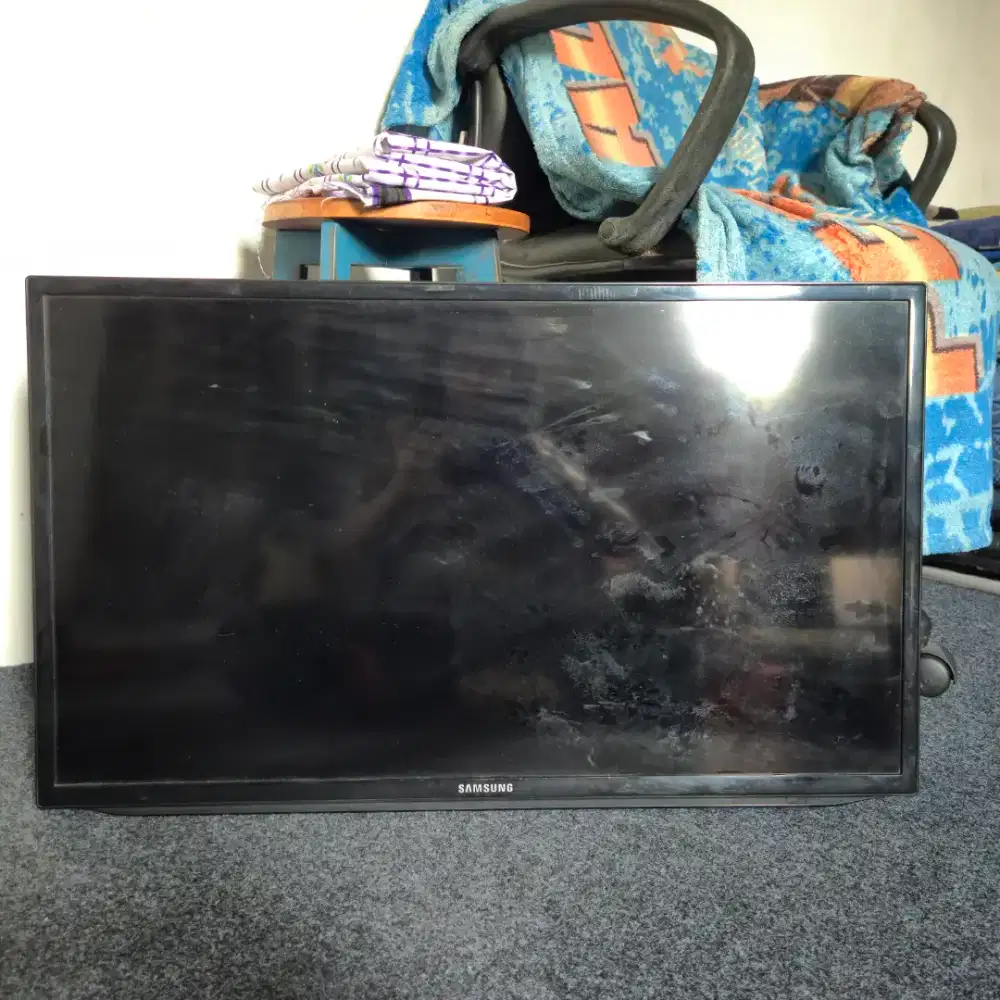 Dijual cepat tv samsung LED model UA32EH5000M, 32 inch