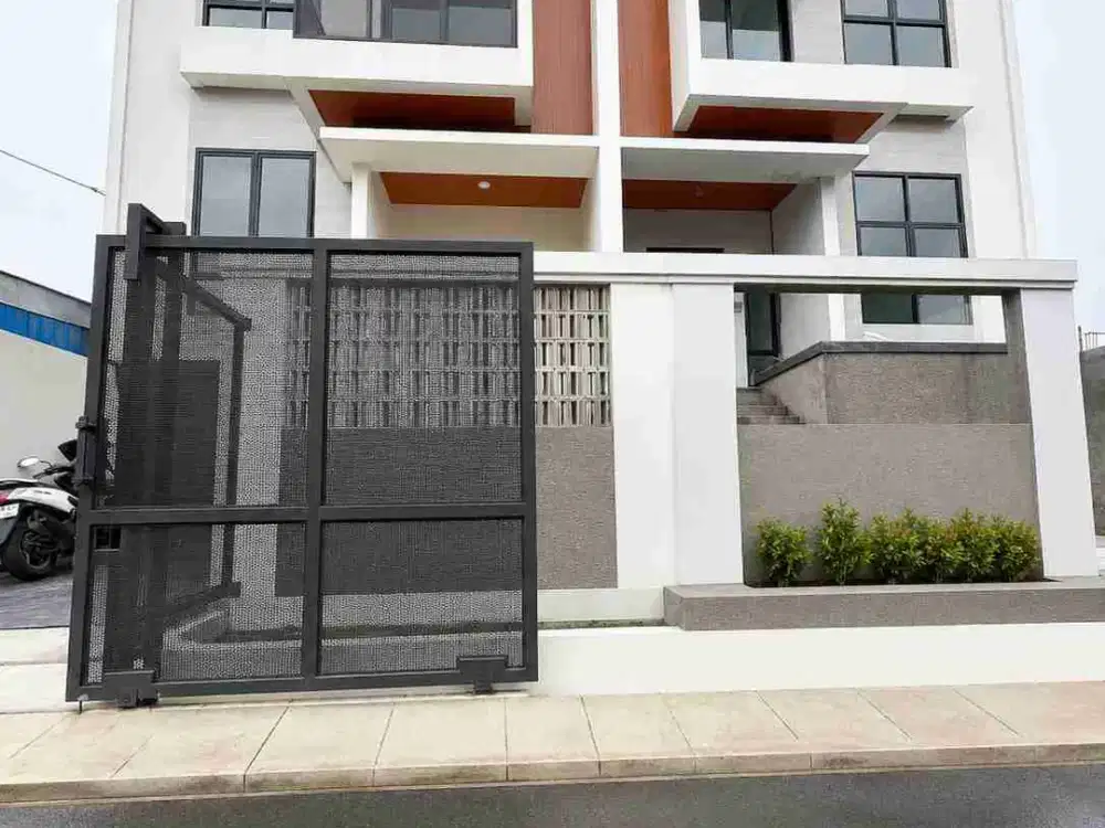 Rumah Ready Stock 3 Lt di Duren Sawit Dekat Toll Becakayu, Bintara, Stasiun Buaran, Perumnas Klender, Akses Jln Terusan BKT