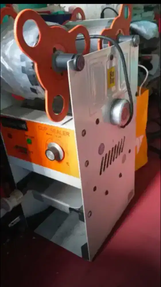 Cup sealer buat minuman