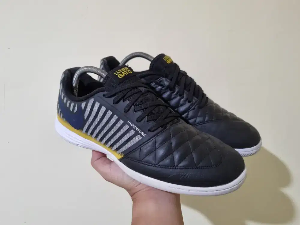 Sepatu Futsal Nike Lunar Gato II