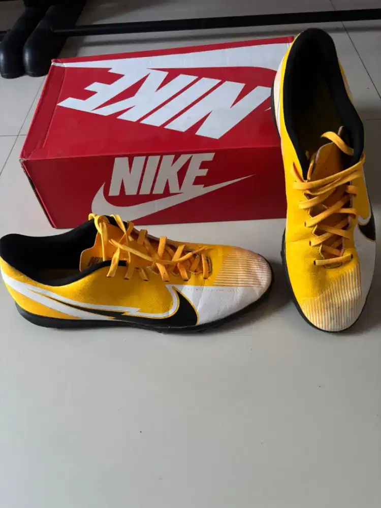 Sepatu futsal nike minisocer lapang besar gasken