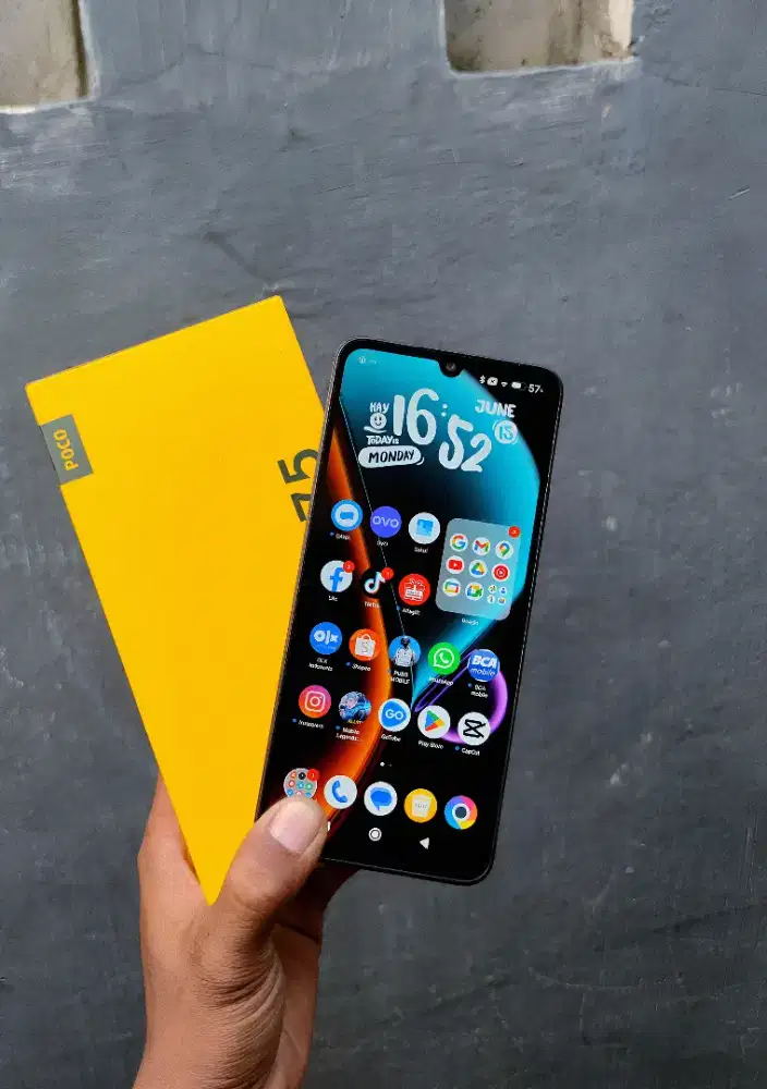 Poco c75 mulus fulset Ram 8/256gb siap pakai