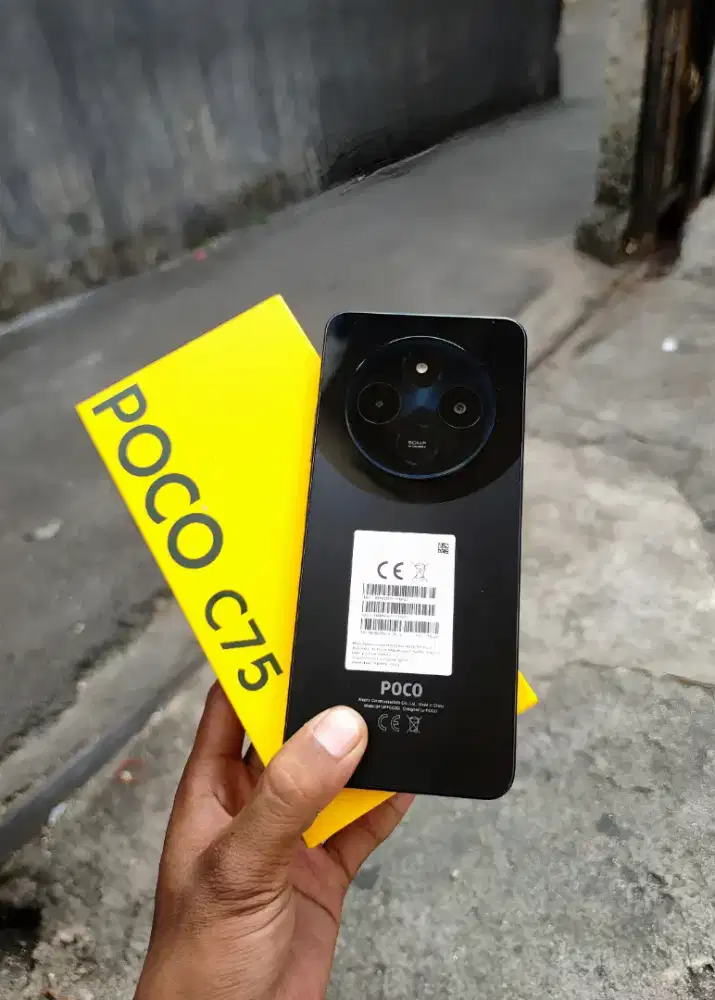 Poco c75 mulus fulset Ram 8/256gb siap pakai