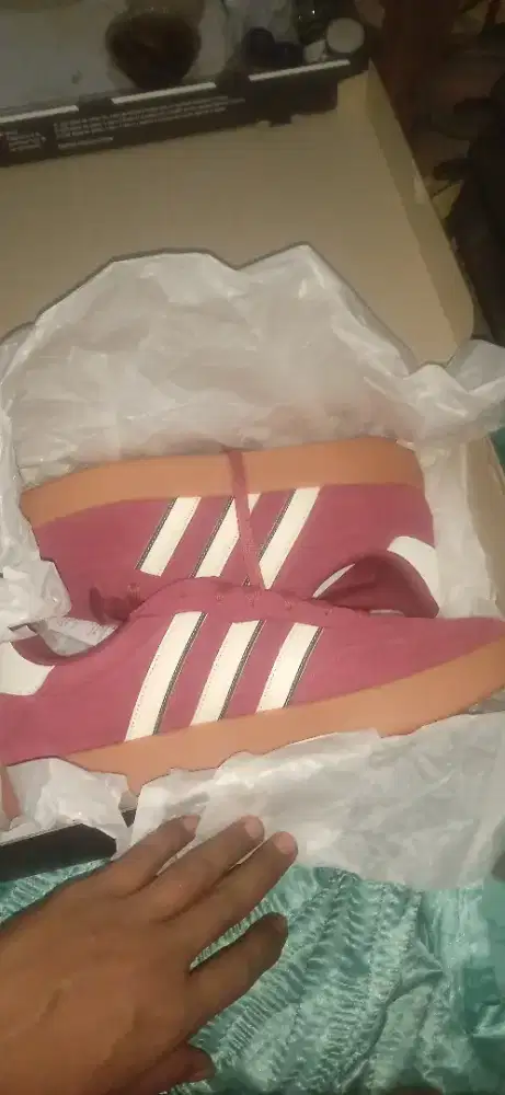 Jual sepatu adidas tenis & lifestyle barreda