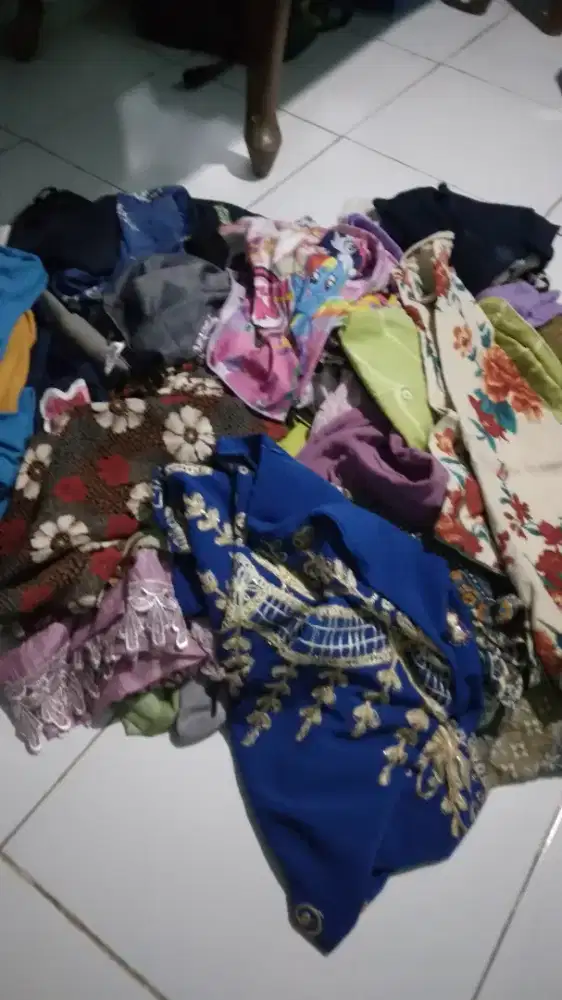 Jual baju campur second tak terpakai masih layak